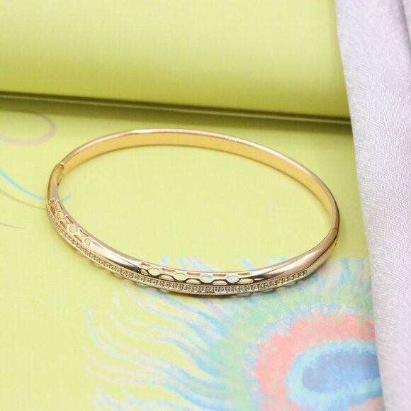 Rose Gold Bangle with Oval Cutout & Delicate Crystal Lining, XPBL0420 - Picture 5 of 11